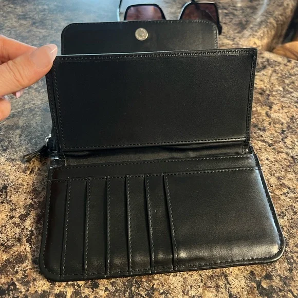 Prada Black Leather Wallet with White Stitching - Picture 4 of 6